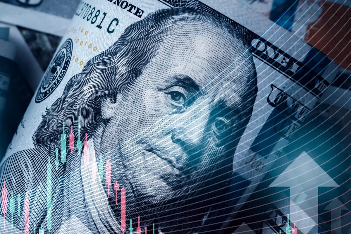el dólar frena su subida