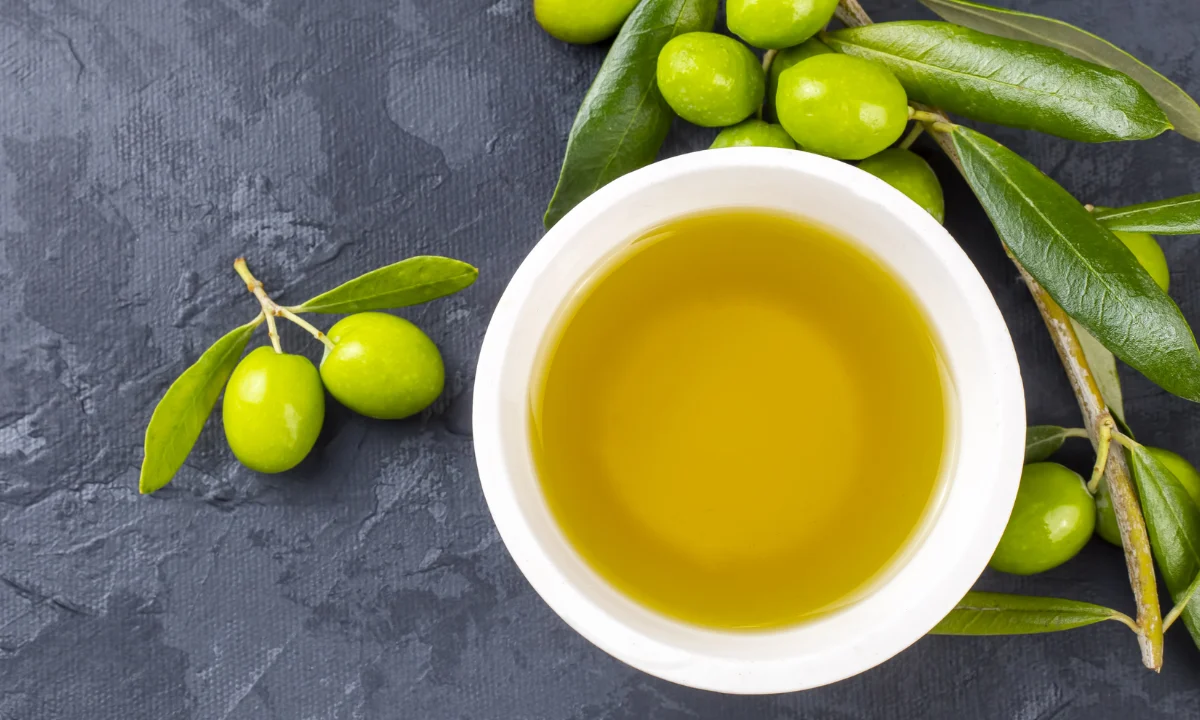 hoja de olivo, aceite, te, hierbas, salud, vida, olive leaf benefits