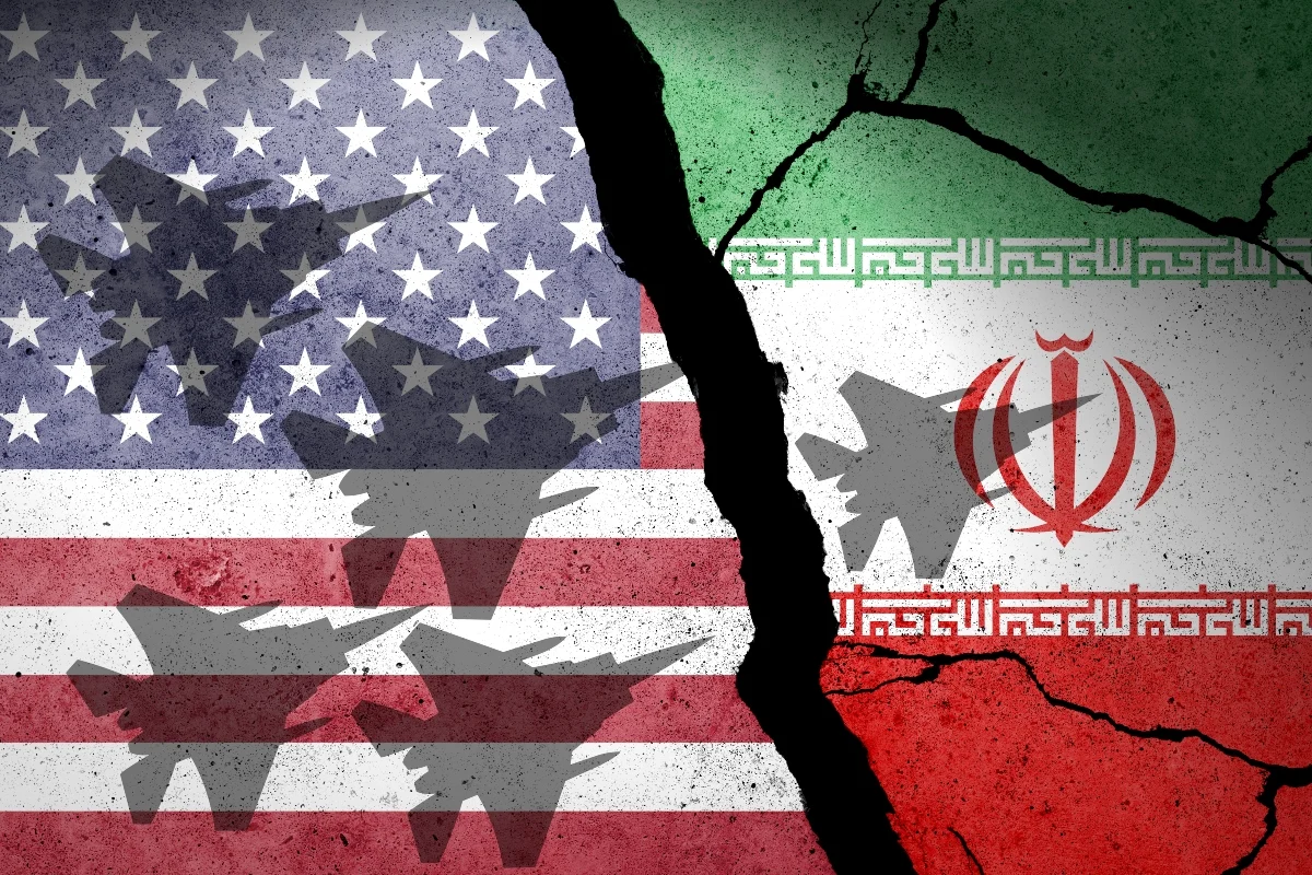 EE.UU. bombardea Irán tras el ataque en Ormuz, US Bombs Iran Despite Peace Agreement